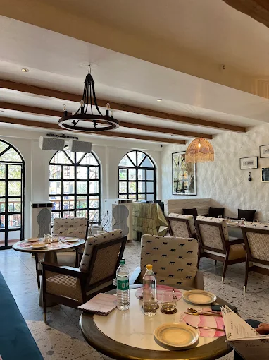 MOJAVE – Artisanal Kitchen & Bar