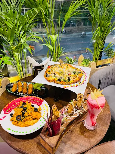 Da Aura Cafe & Alehouse