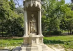 Baradari Park
